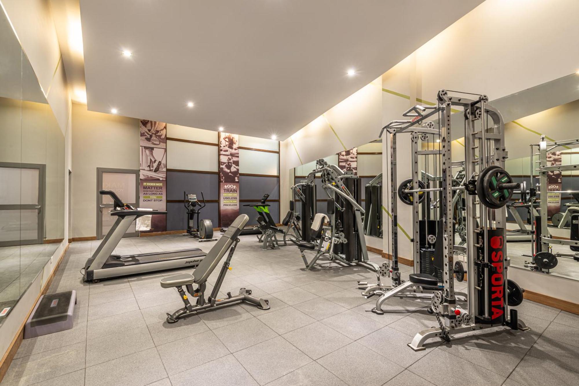 ריאד Voyage Hotel & Suites מראה חיצוני תמונה